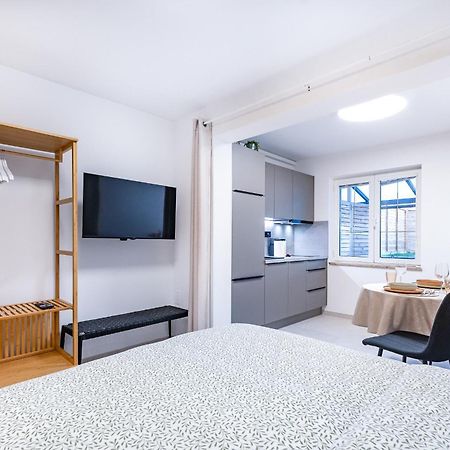 Isolana Apartment Изола Екстериор снимка